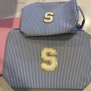 Seersucker S monogrammed cosmetic bag set
